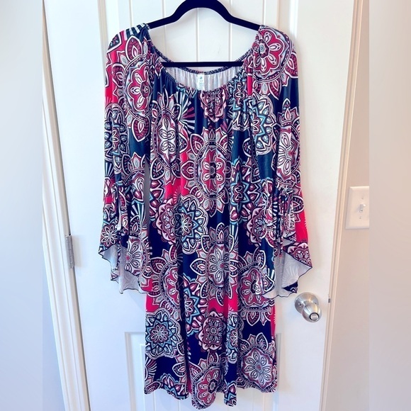 Paisley Grace Medallion Butterfly Sleeve Dress Size XXL - Picture 1 of 9